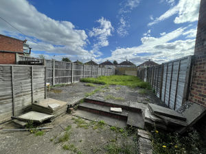 Photo 9- click for photo gallery